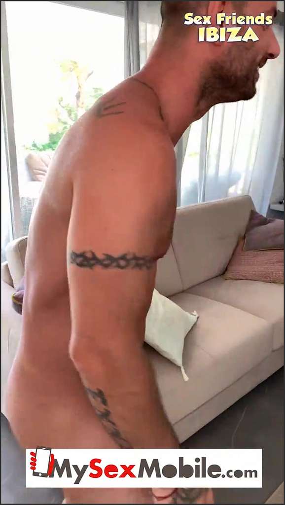 Anna Polina Sanchez wird open air gefickt