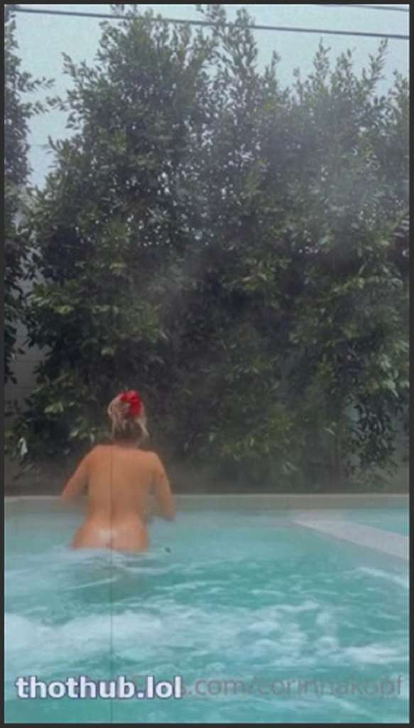 Corinna Kopf vom Detektiv im Hinterzimmer gebumst