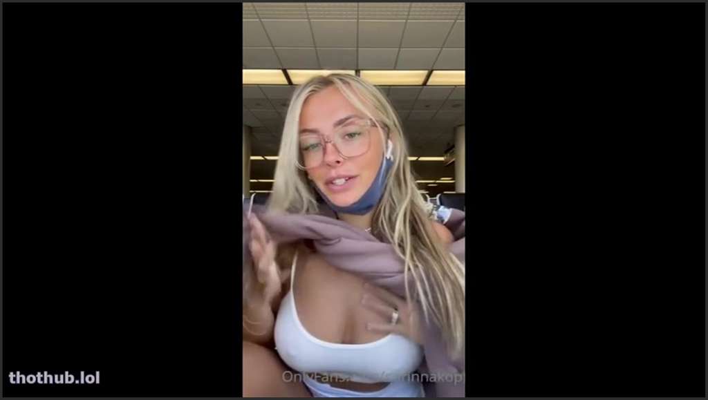 Corinna Kopf Luder macht dich mit einer Banane steinhart