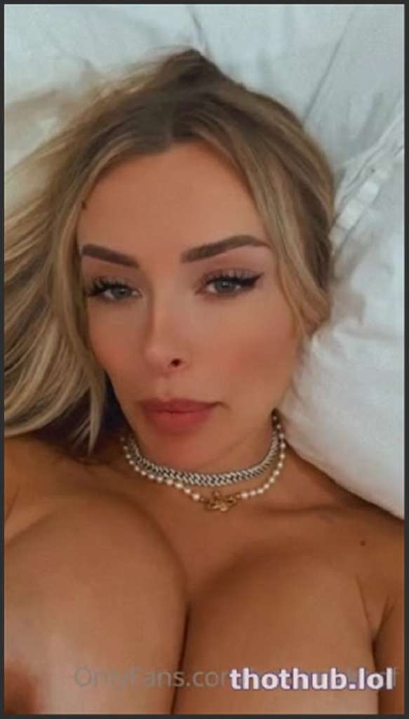 Corinna Kopf Frauen treiben es im Bett
