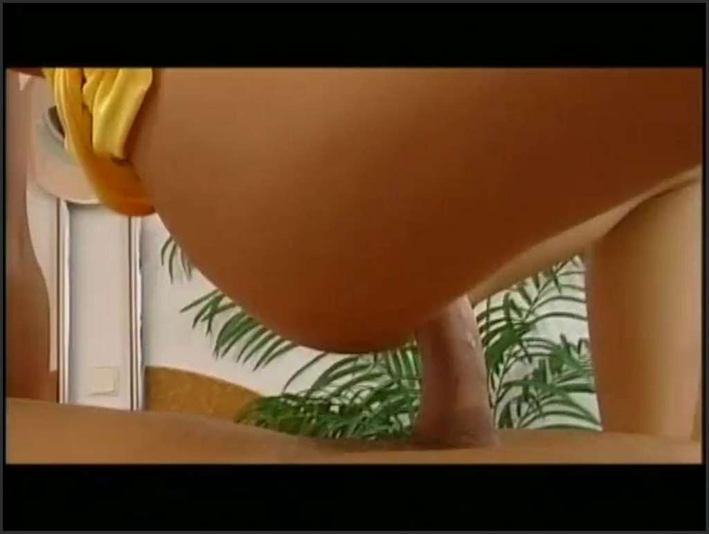 Denise La Bouche mit Ava Devine in Nylons