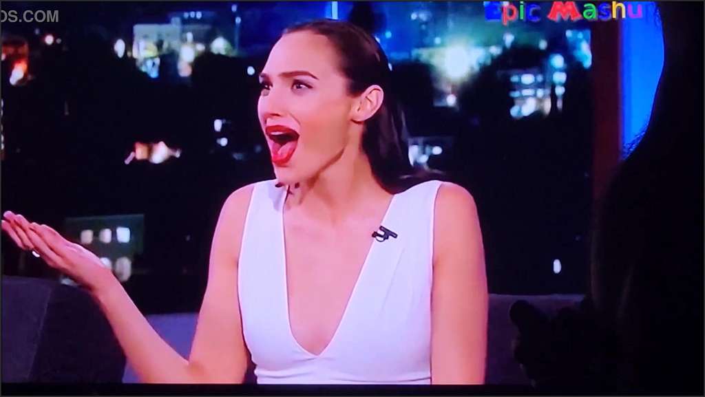 Gal Gadot mit Prachtarsch fickt für ihr Leben gern