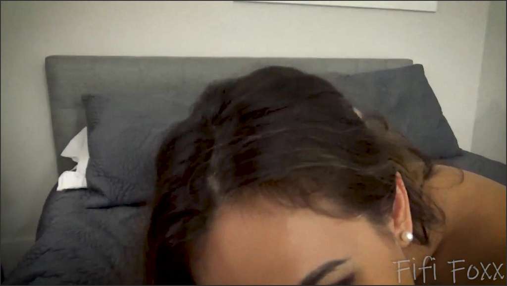 Keilani Kita leckt den Kitzler von Veronica Snow