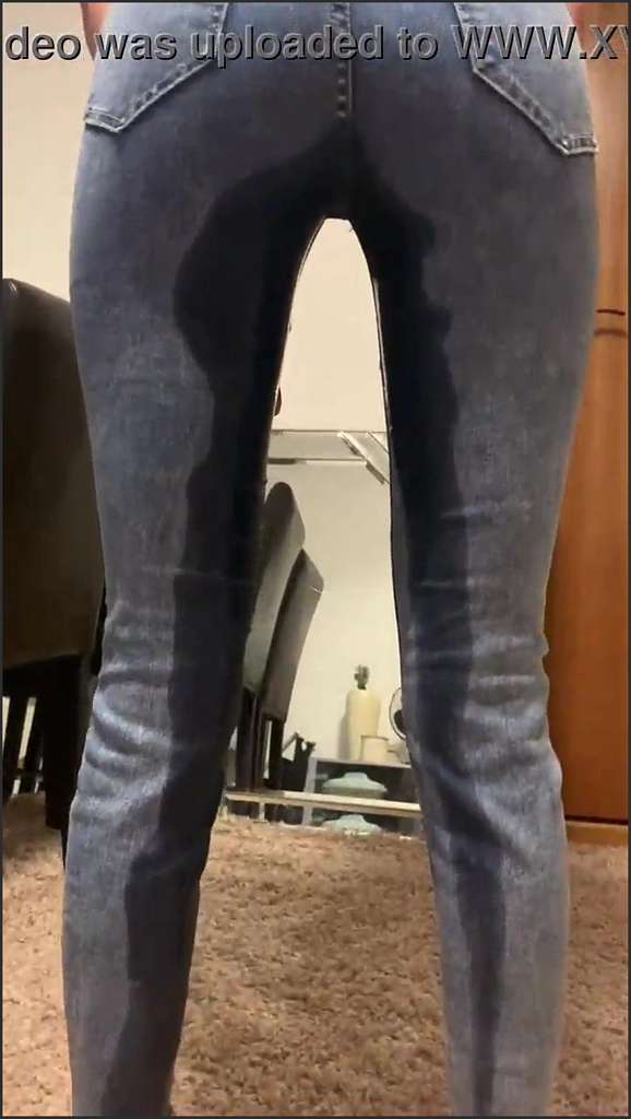 Kinky Aphrodite in Nylons: Oldie-Stuten beim Solo-Verkehr