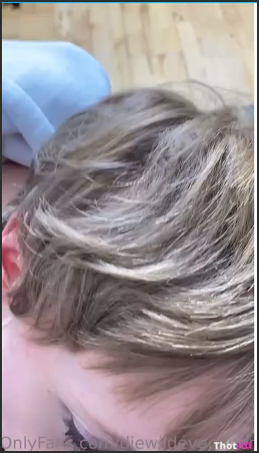 Militante Veganerin Arschfick für Teen mit Zahnspange